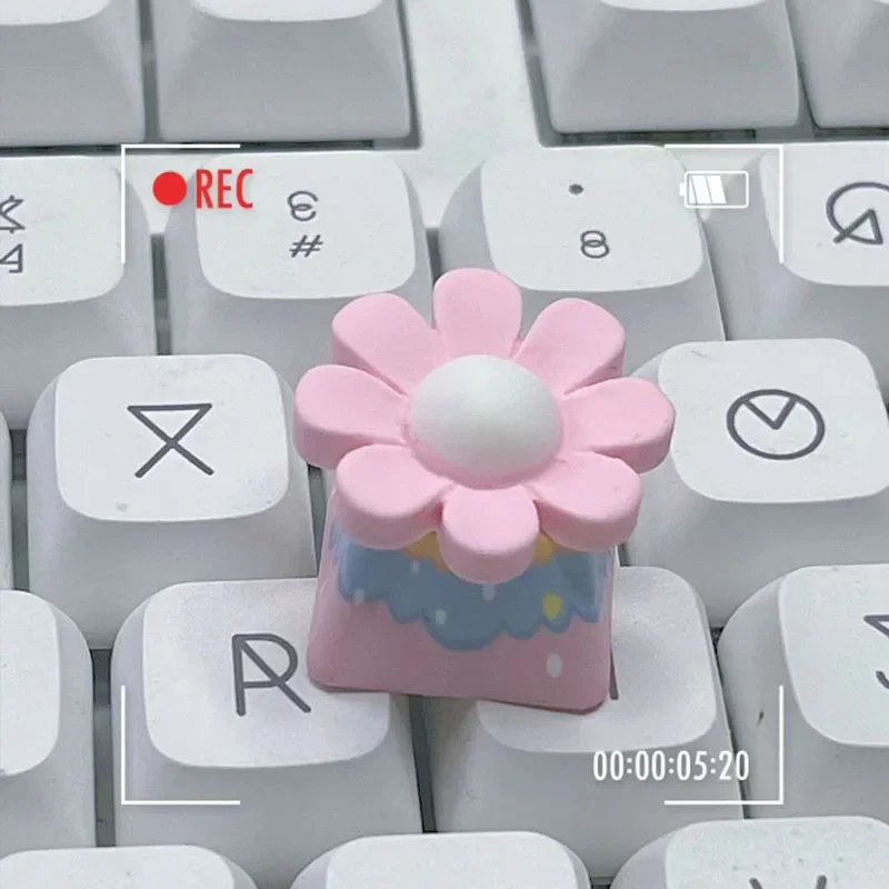 

DIY Cartoon Pink Flower Keycap Cross Axis Customized Gift Mechanical Keyboard Keycap Universal Keyboard Additional Accessories