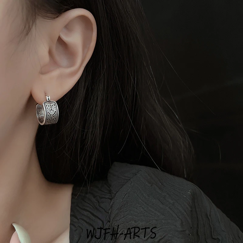 WJFH-ARTS Ethnic Style Retro Mural Texture Silver-Plated Earrings For Women Niche Personality Hoop Earrings Party Jewelry Gift