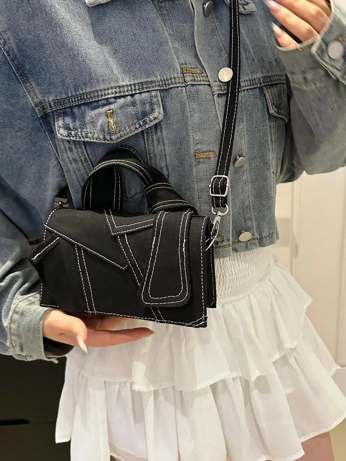 

New spliced denim retro bag, women's square bag, lightweight shoulder bag, suitable for women's daily travel and shopping