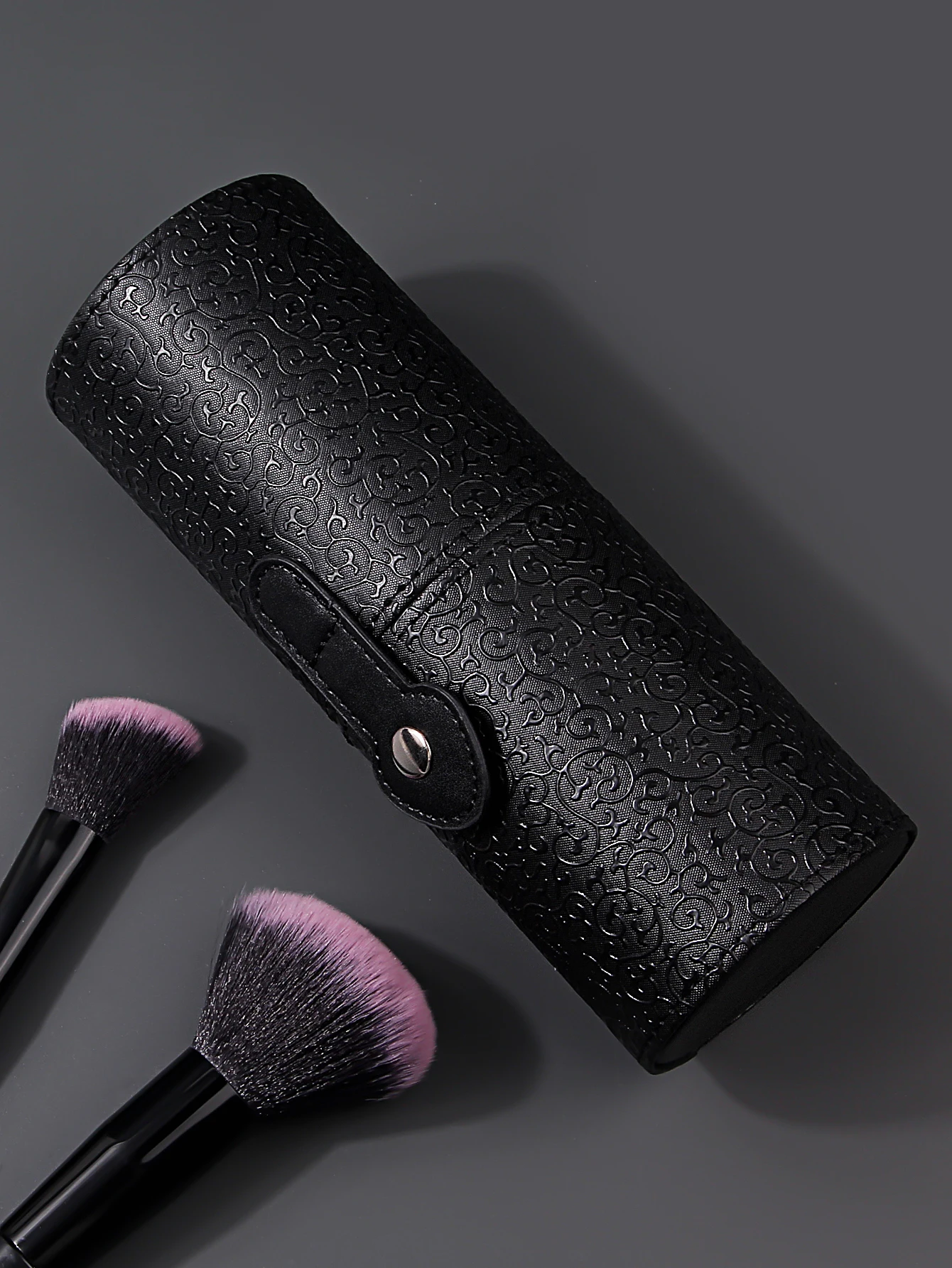 17-teiliges Make-up-Set mit 12 Gesichtspinseln, Make-up-Ei, dreieckigem Puderquaste, Aufbewahrungseimer für Make-up-Pinsel_voghion.com