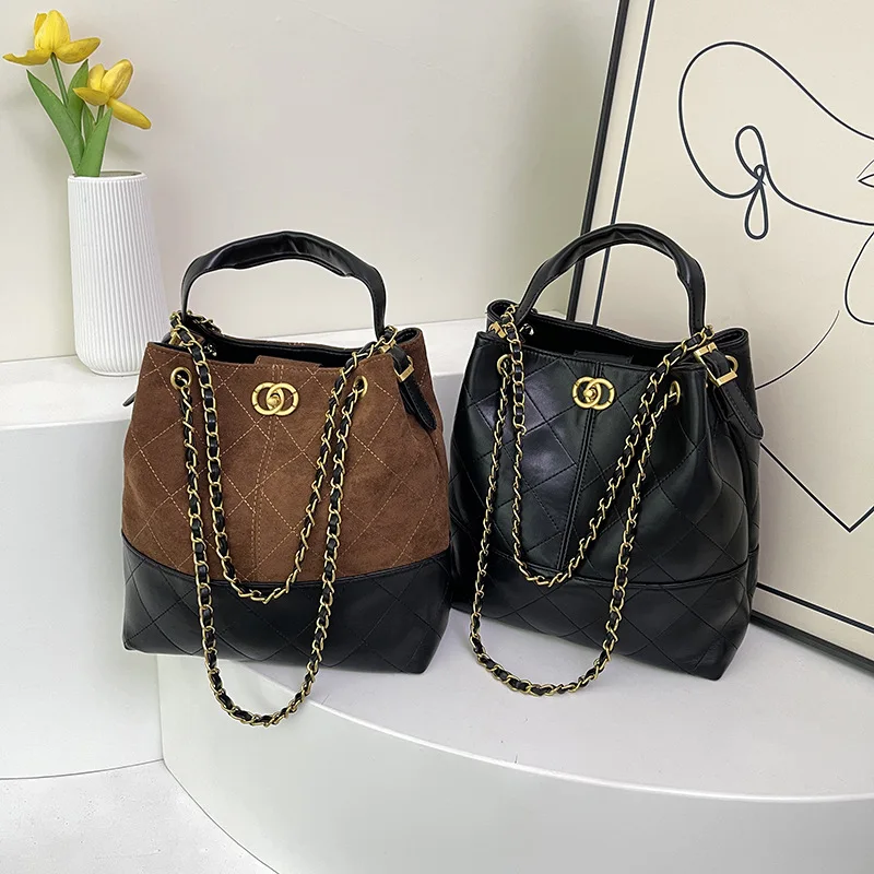 

2025 Quilted Bucket Bag with Chain – Large Capacity Faux Suede Crossbody Purse for Women