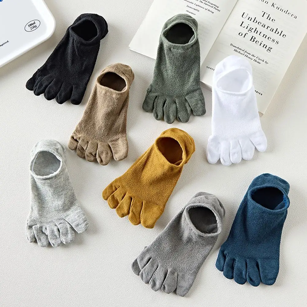 

Man Slipper Toe Socks Solid Color No Show Socks Sweat-absorbing Boat Sock Ankle Short Socks Cotton Breathable Five Finger Socks