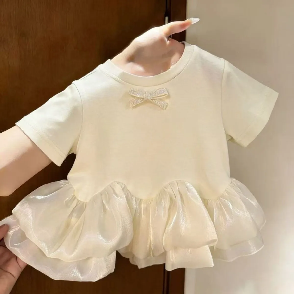 Girls' Summer T-shirt 2026 Short Sleeve Cream Colored Lotus Leaf Design Sweet Top for Children