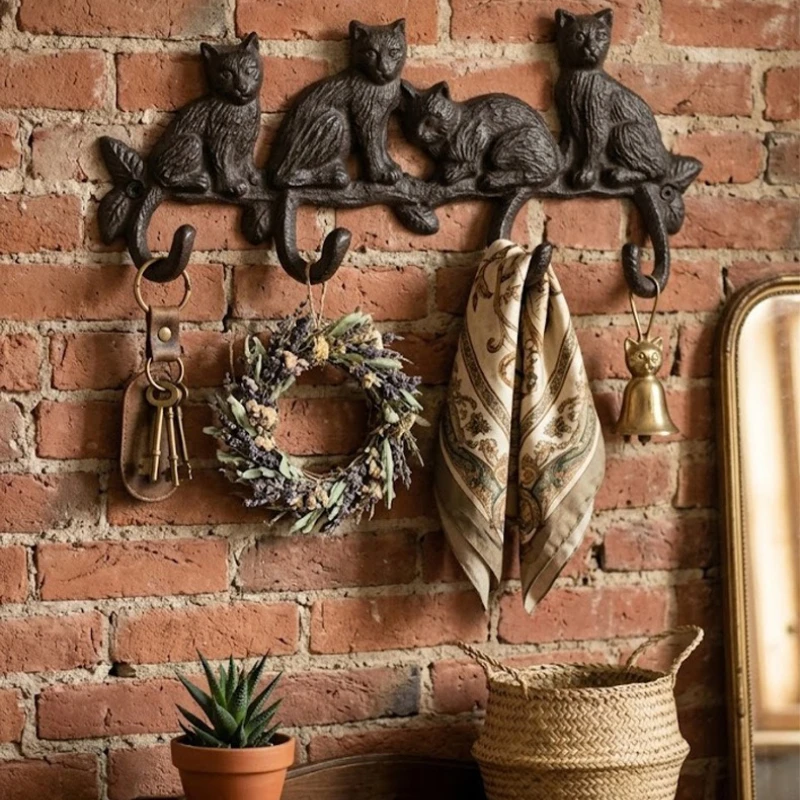 Nordic Vintage Cast Iron Cat Wall Hook Wall‑Mounted Coat Hat Hanger Rustic Animal Hook for Garden CourtyardHome Wall Decor