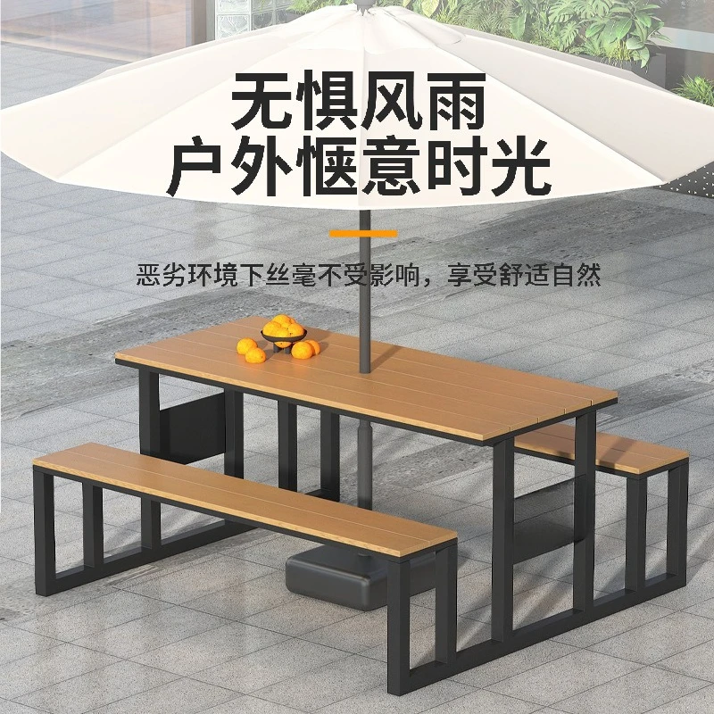 Tavolo e sedie monopezzo da esterno