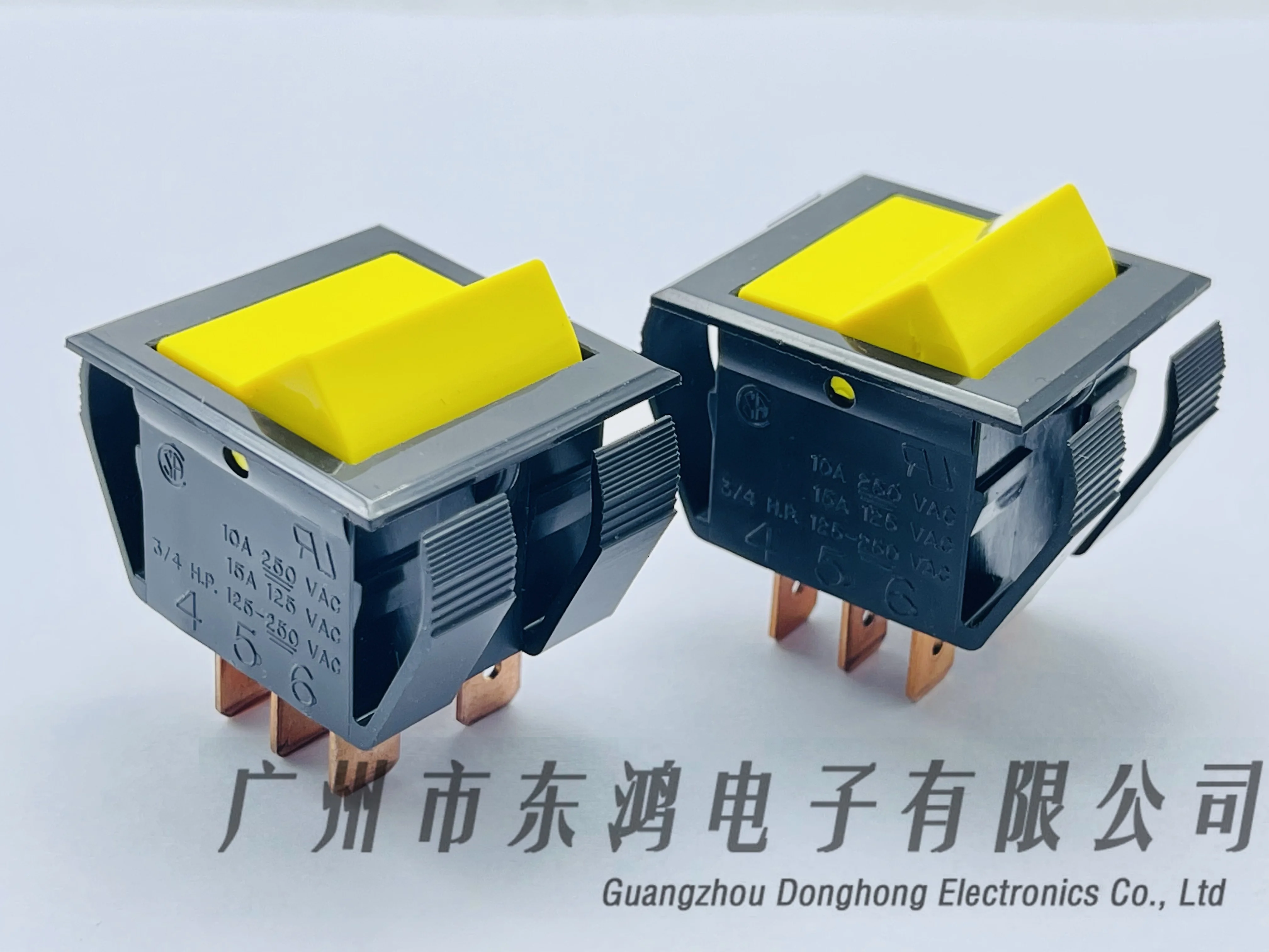 1PCSShip type warping switch 3 gears 10A 250VAC/15A 125VAC 6-pin position