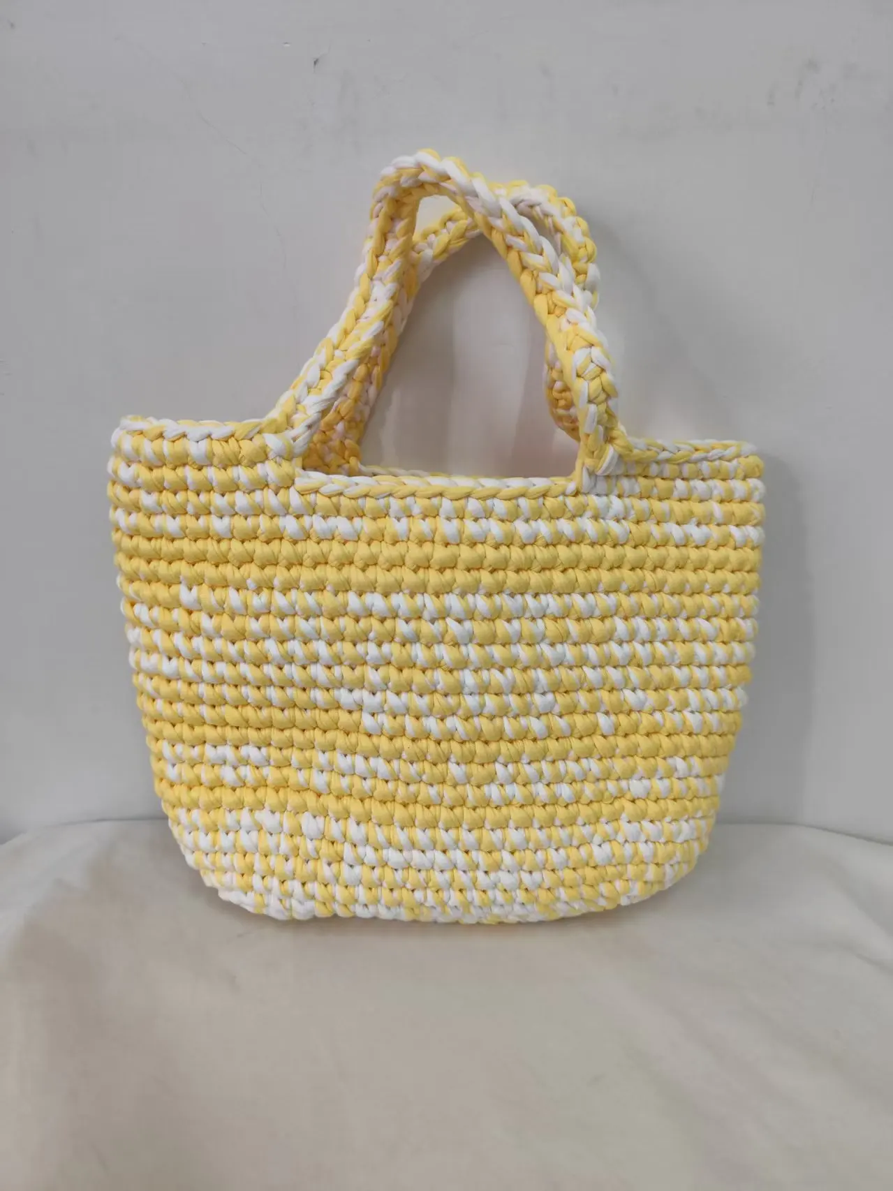 

Yiwu Yingzi Yellow & White Striped Handmade Crochet Tote Bag, Summer Casual Woven Handbag
