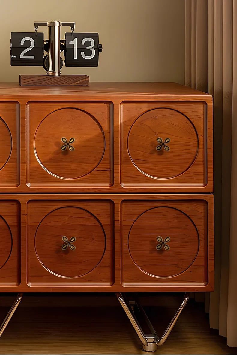 

Brass four-leaf clover vintage-style aged handle for children's room cabinets, drawers, and wardrobe doors