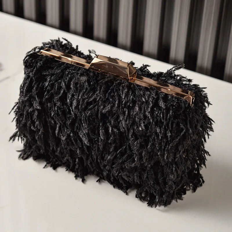 

Women's Winter Feather Fuzzy Evening Bags Pearl Buckle Tassel Fashion Clutch Bag Trendy Wedding Clutch Purse Sac À Main Femme
