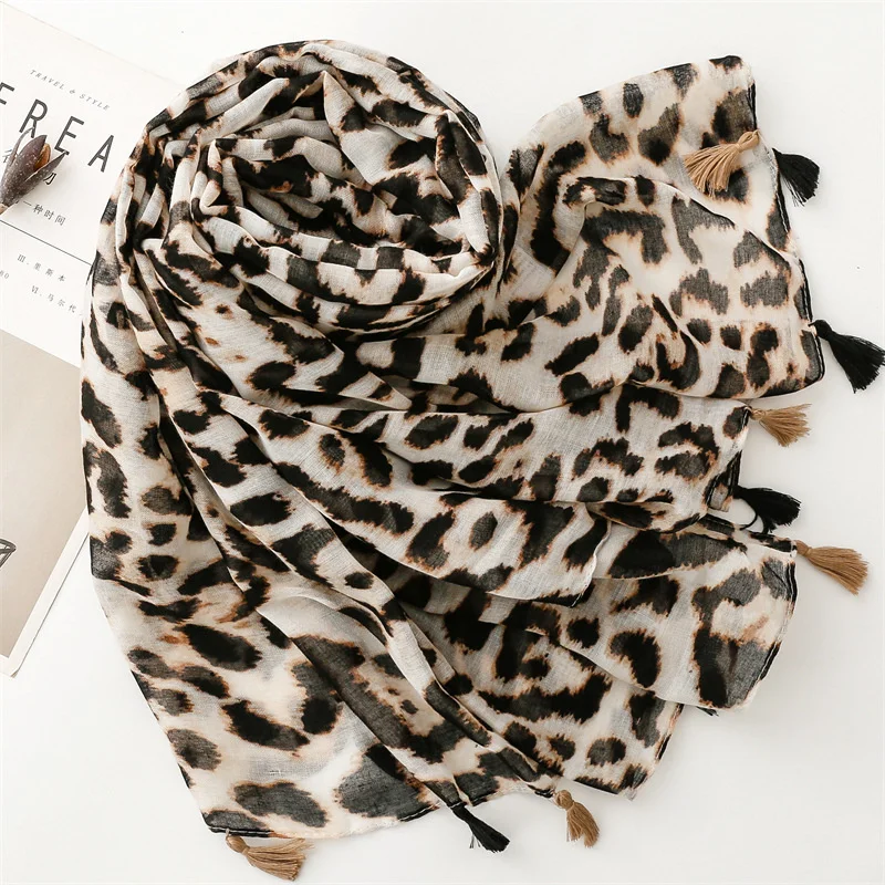 2024 New Fashion Luxury Leopard Print Ladies Women Scarf Female Cotton Linen Shawl Tassel Four Seasons Muslim Hijab 90*180cm