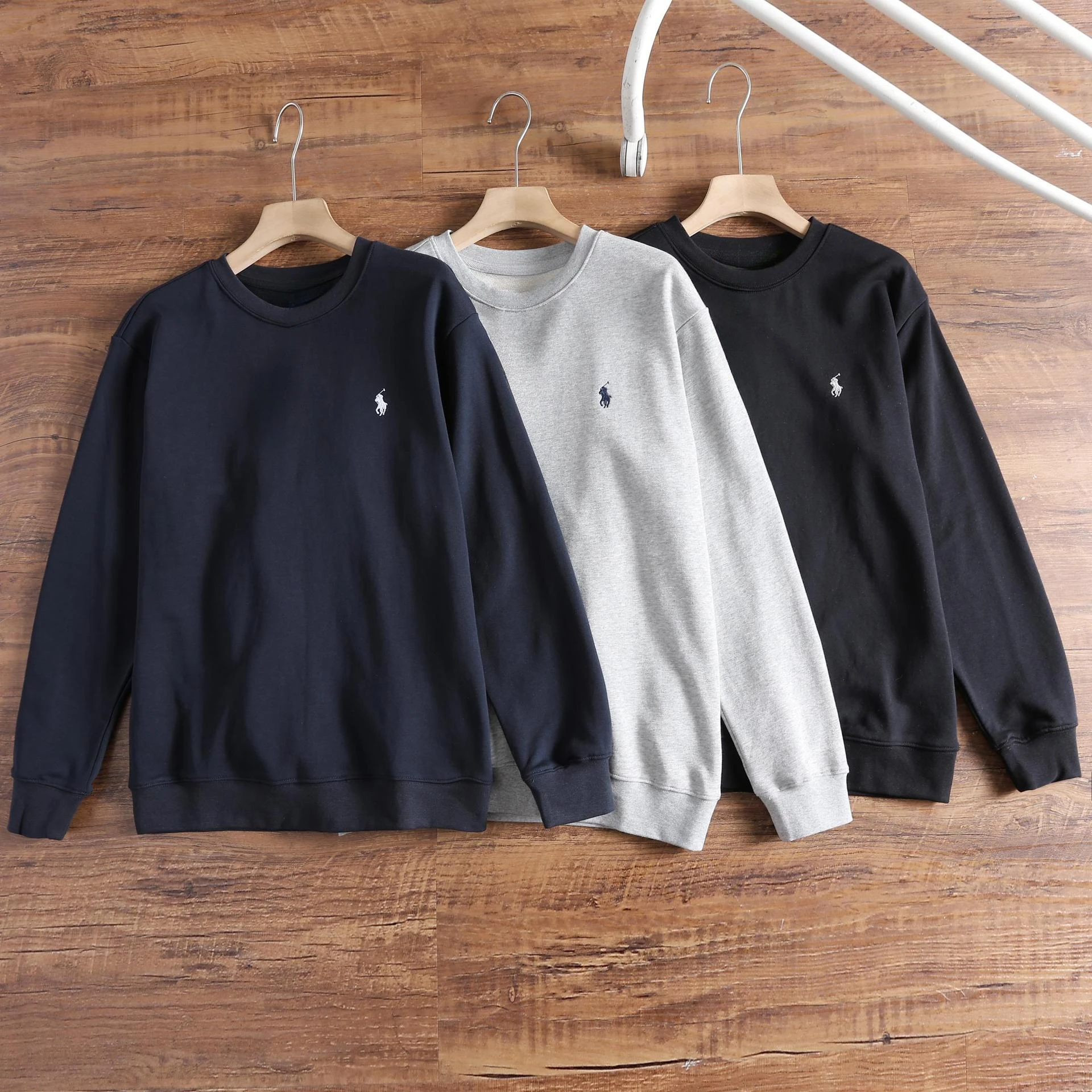 

2024 New Europese En Amerikaanse Unisex Trui Merk Heren Plus Size Hoodie Dames Straat Retro Hiphop Straatsport Trui Kleding