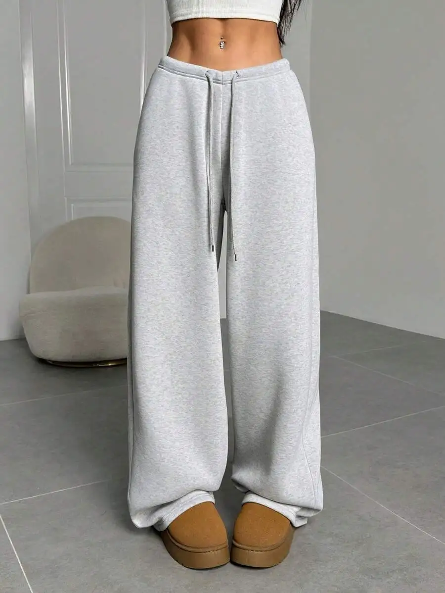 

Women's Gray Solid Drawstring Waist Loose Fit Casual Sweatpants