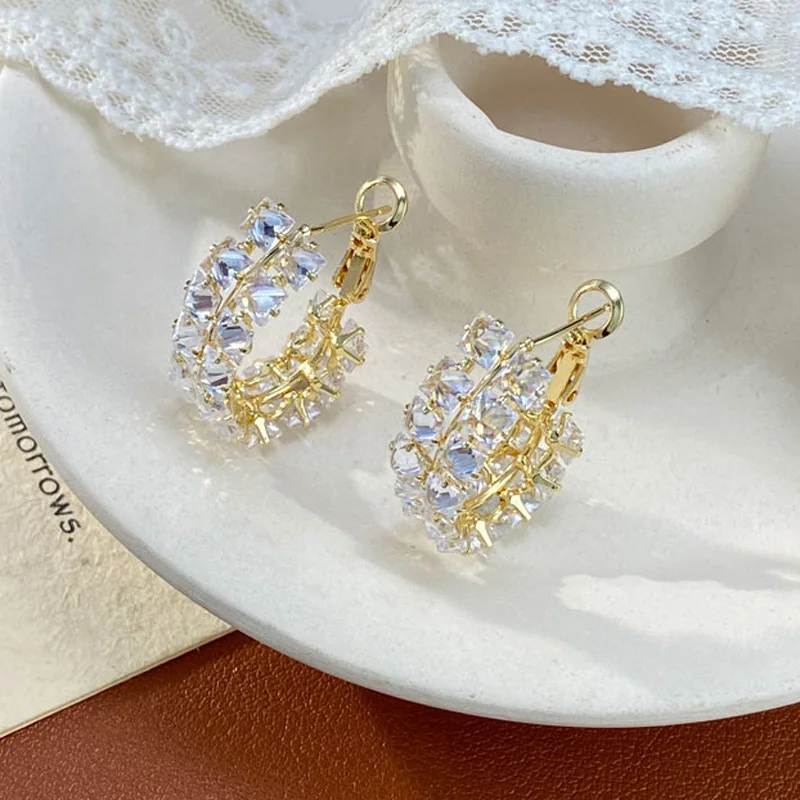 Personalized fashion full diamond geometric earrings women's exquisite light luxury versatile super flash ear buckle