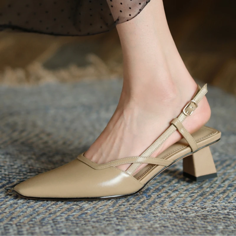 

Новые женские летние туфли-лодочки 2026 года из натуральной кожи на каблуке-рюмочке, сексуальные, с закрытым острым носком, черные, с ремешком на пятке, для вечеринок