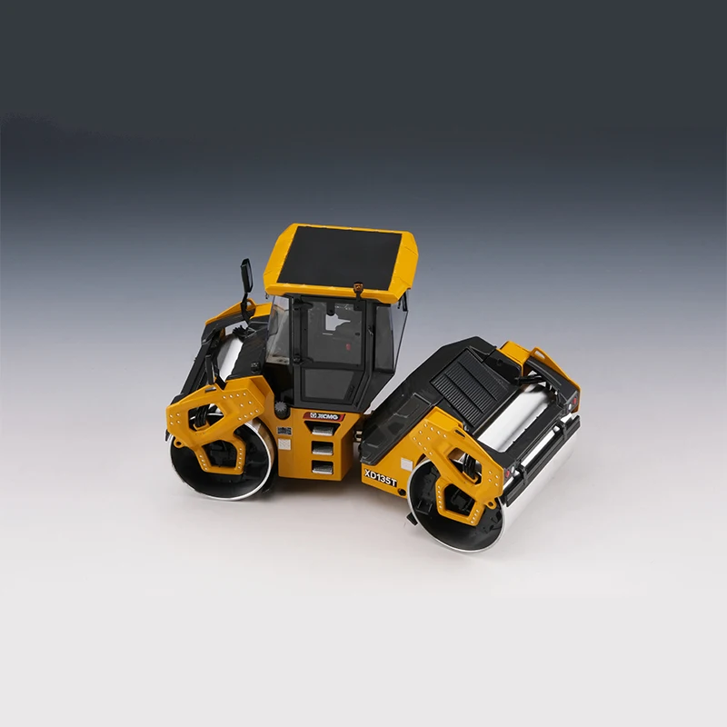 XD135T XCMG double drum road roller mental alloy 1:25 mini static display model