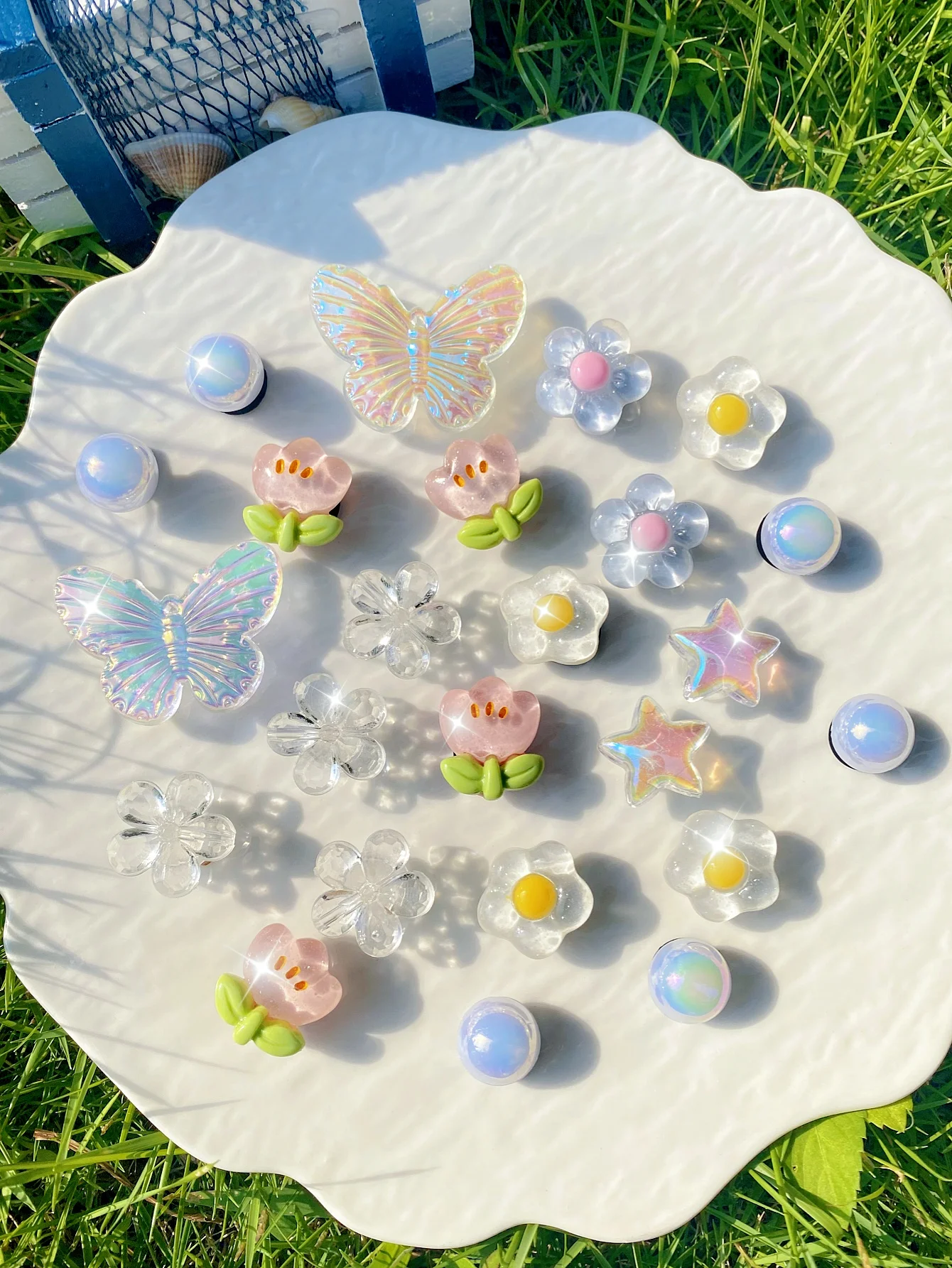 

24 pieces of white butterflies, flowers, five-pointed stars, pink flowers, ANS pearl shoe buckle DIY decorations, multi-function