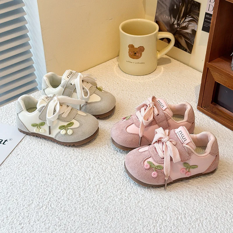 Cherry Embroidered Casual Shoes 2026 Spring New Cute Children's Shoes Soft Bottom Multi functional and Versatile Casual Shoeses