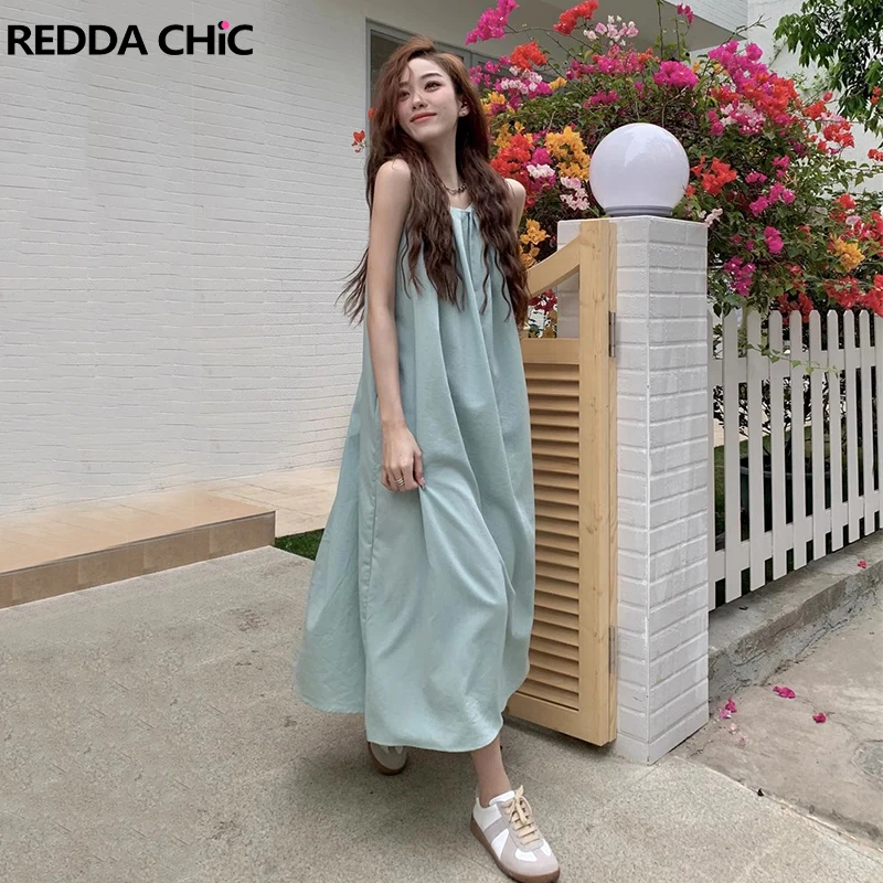 ReddaChic 여성용 우아한 플리츠 롱 선드레스, 크루넥 컷 아웃 플레인 A 라인 루즈 민소매 탱크 원피스, 여름 캐주얼 의류