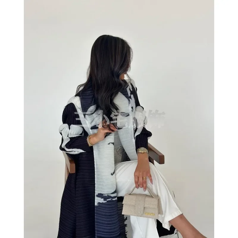 Retro Printed Pleated Windbreaker Women\'s Patchwork Collar Belt Long Windbreaker Jacket Saudi Arabia New Muslim Abaya