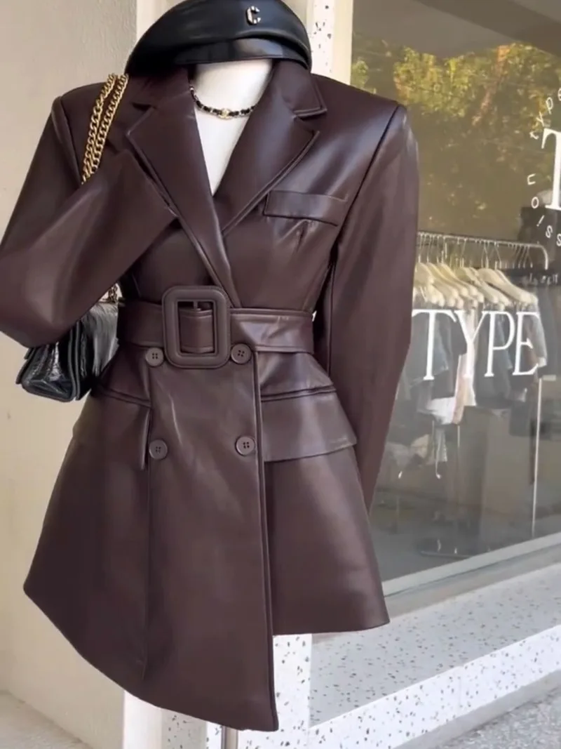 Giacca in pelle elegante retrò con temperamento moda marrone da donna manica lunga moda autunnale cappotto blazer femminile slim fit