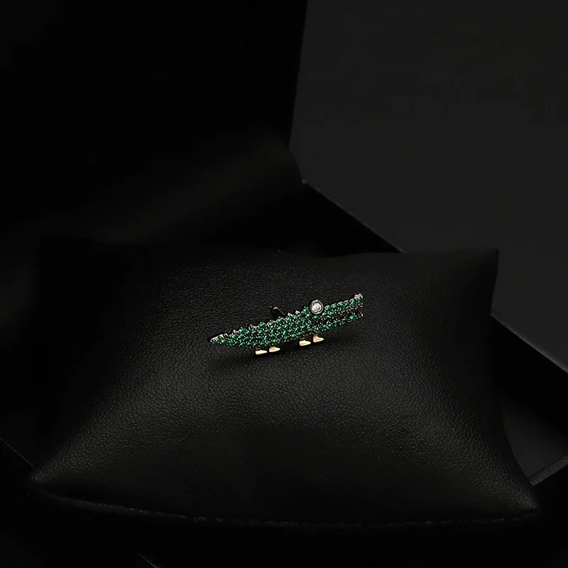 Men's Luxury Brooch Corsage Animal Series Green Crocodile Small Collar Pin Shirt Coat Suit Accessories Badge Jewelry Buckle 6051