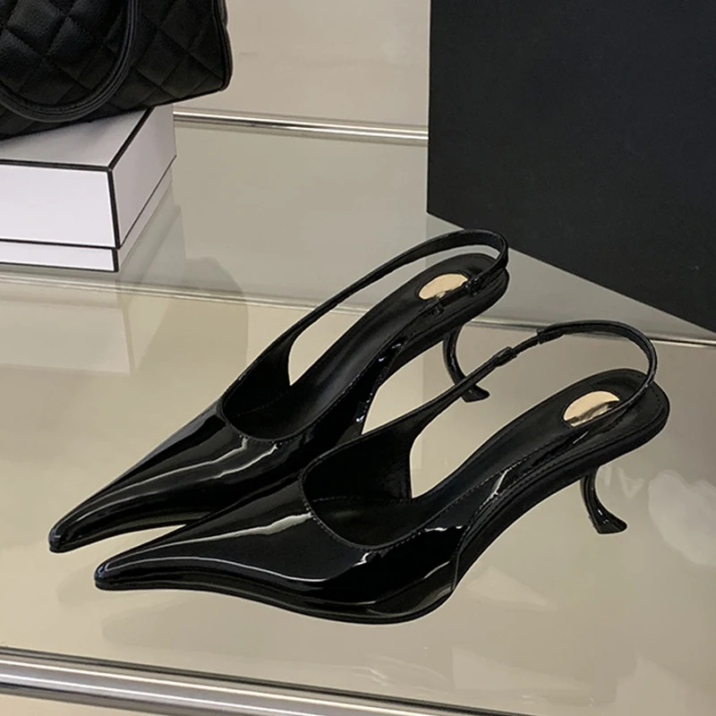 

Летние черные лакированные туфли Liyke на высоком каблуке, сексуальные босоножки с ремешком на пятке, остроносые, необычного дизайна, на шпильке, дизайнерские туфли-лодочки для женщин
