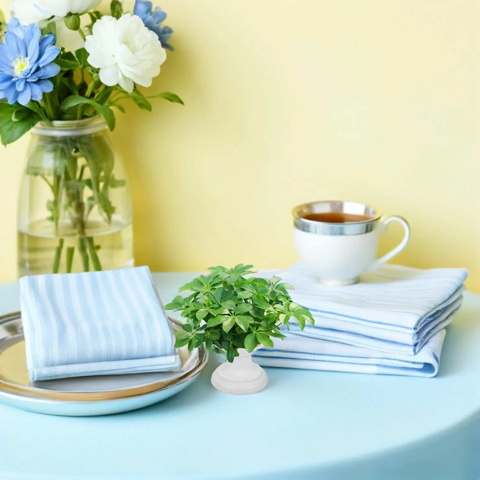 

4Pcs Mini European Roman Flower Pots Plastic Wedding Decorative Plant Holders Balcony Garden Vintage Style Planters