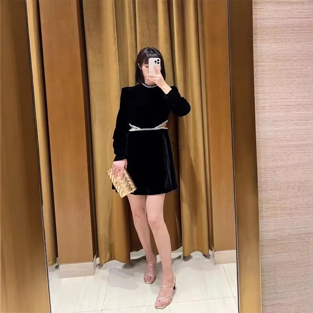 Petite robe noire élégante en velours Hepburn pour femmes, avec perles et strass, col rond, manches bouffantes, taille découpée, vêtements pour femmes