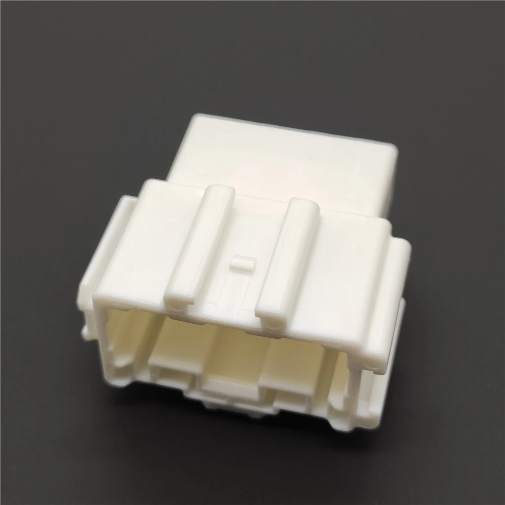 7186-8850 14 Pin Unsealed Automotive Connector Male 060 Series 1.5mm PBT Natural for Car Wiring