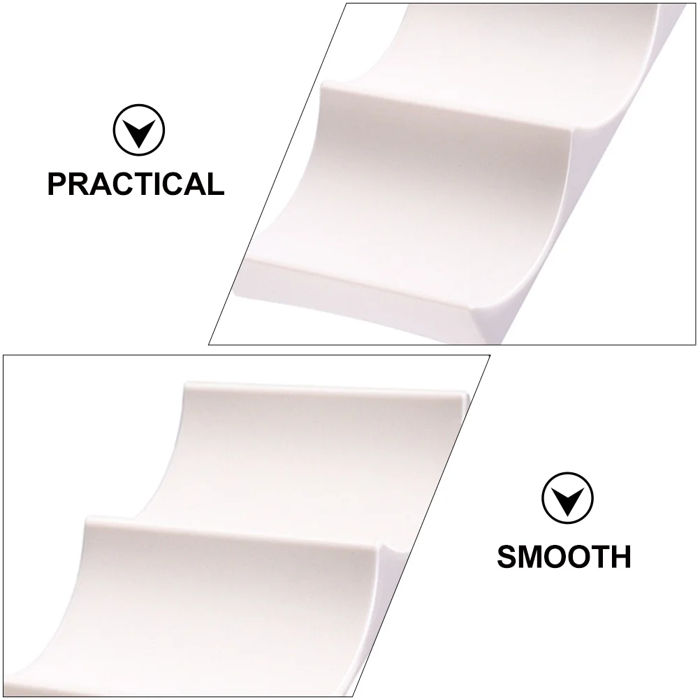 

4Pcs Red Wine Rack Plastic Wine Holder Stable Storage Organizer European Display Stand for Home Bar