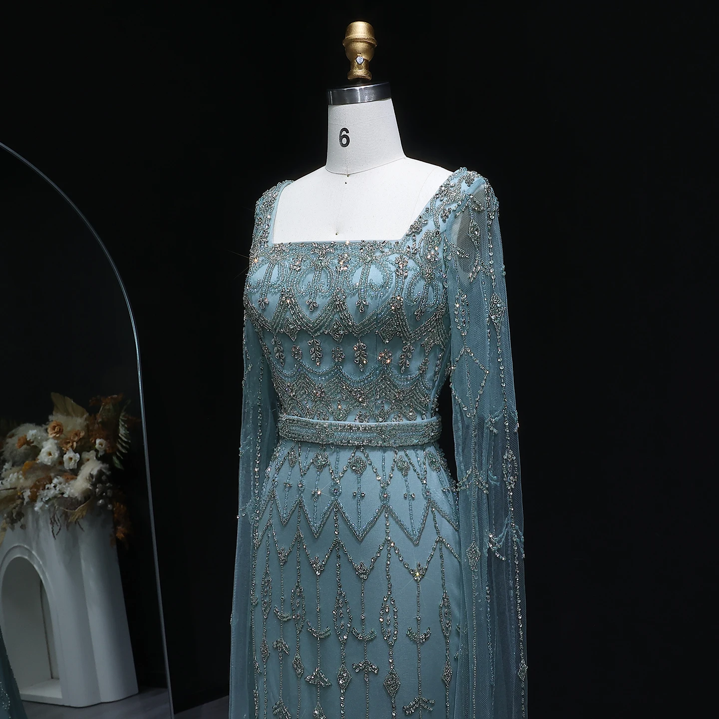 Sharon Said Luxuriöses Kristallrosa Quadratisches Abendkleid mit Cape-Ärmeln, Türkis, Arabische Damen Hochzeitsfeierkleider SS089, Anpassbar – Detail 6
