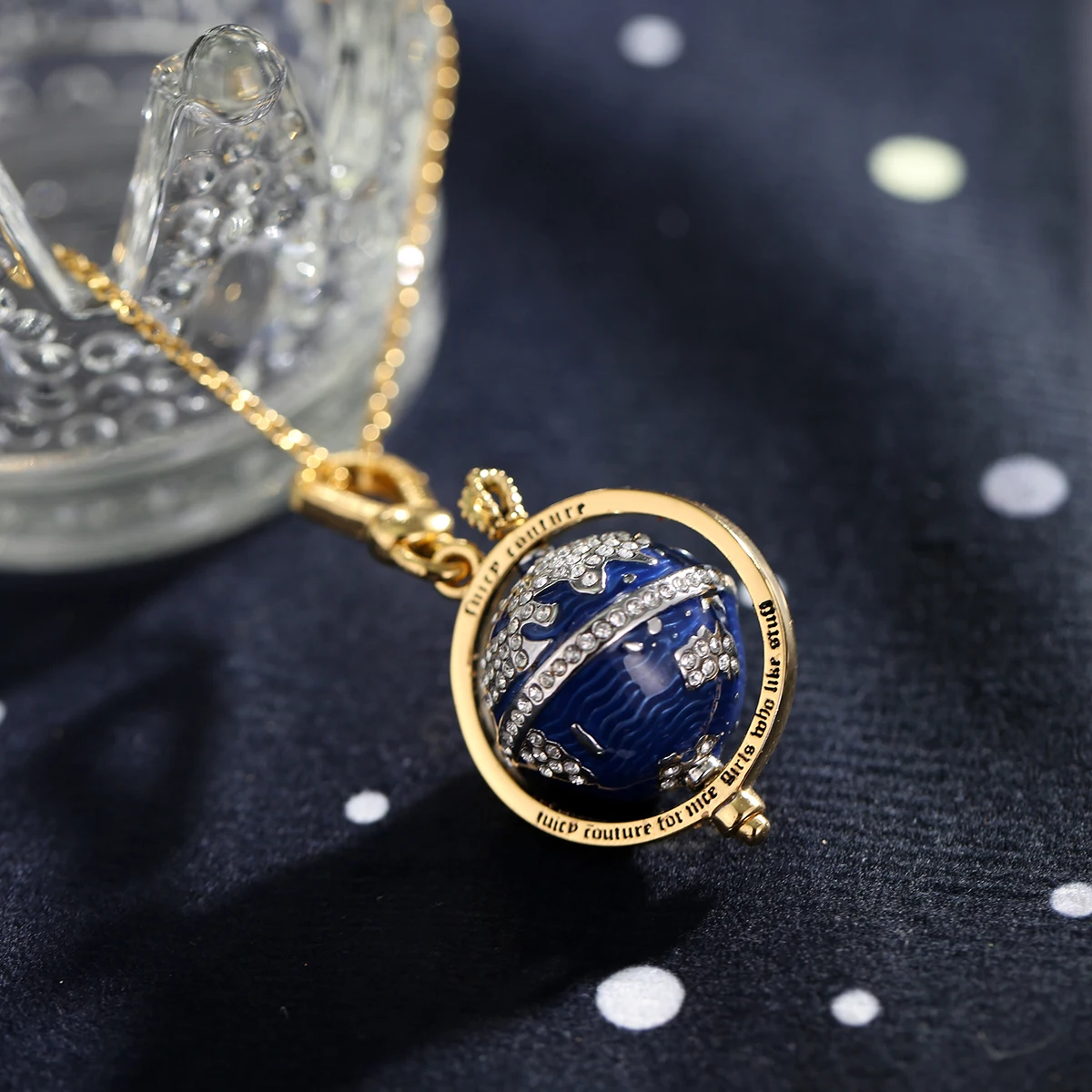 1Pc Fashion Niche Crown Blue Globe Pendant Necklace for Women Sweet Cool Party Jewelry Keychain Pendant Halloween Gifts