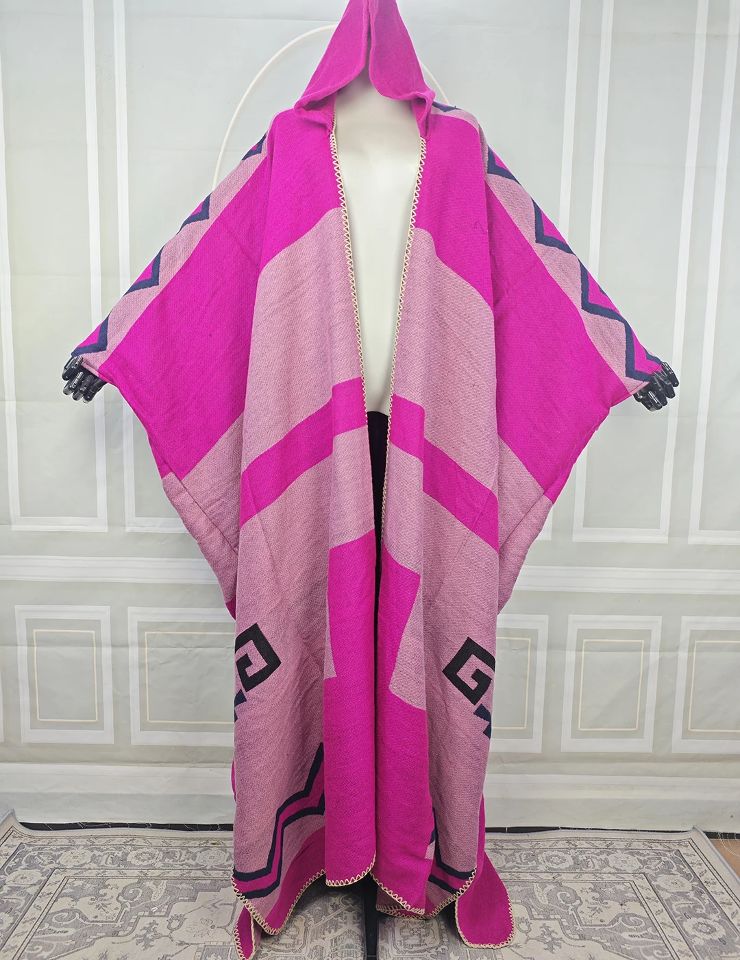 冬らしい可愛らしいピンクのオープンフロントフード付きカーディガン着物、アフリカ女性向けプラスサイズプリント入り暖かいムスリムロングポンチョ、アウトフィットに