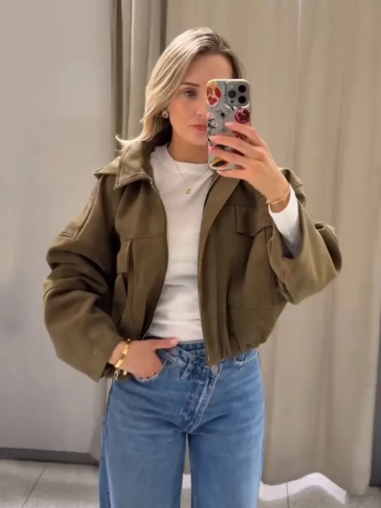 

HH Fashion Women's High Street Short Jacket Solid Turtleneck Zipper Pockets Design Long Sleeves 2026 Female Casual Slim Coat