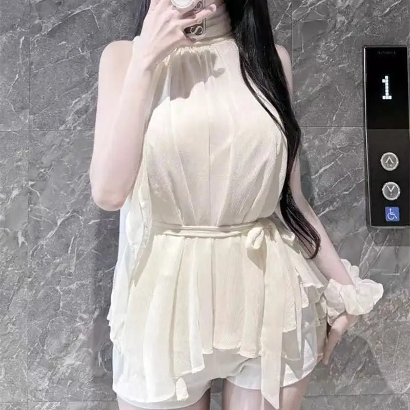 Light apricot