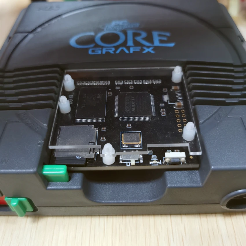 محرك كمبيوتر Pce توربيني Grafx 16 وحدة تحكم في الألعاب وجهاز Gt محمول باليد 700 في 1 بطاقة ألعاب يدعم محرك Pcengine