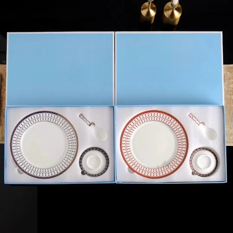 Bone China Five-Piece Tableware Set Includes Bowl Plate and Soup Spoon Home Dining Collection for Family and Guests