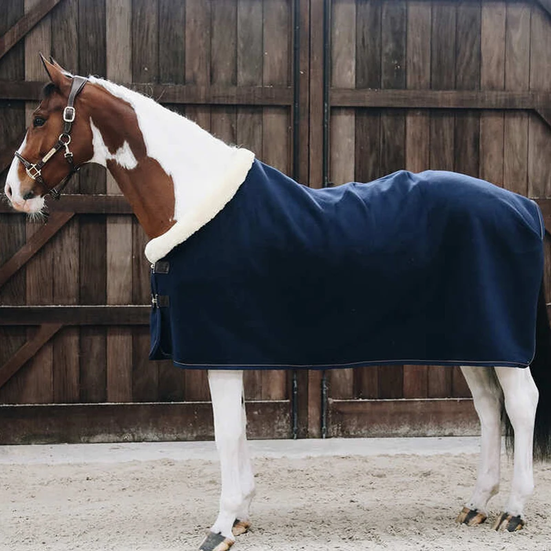 

Fleece Material Rugs Keeps Dry and Prevents Excessive Overheating Horse Cooler Blanket Fleece Rug