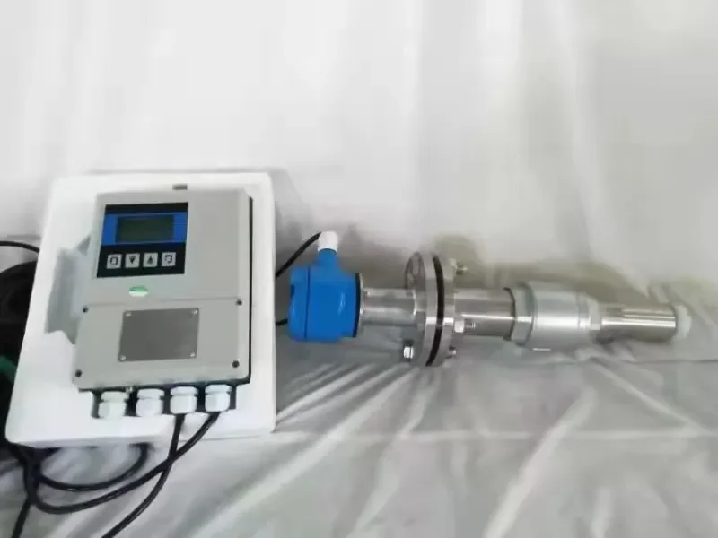 Medidor de flujo electromagnético de inserción de tubería variable