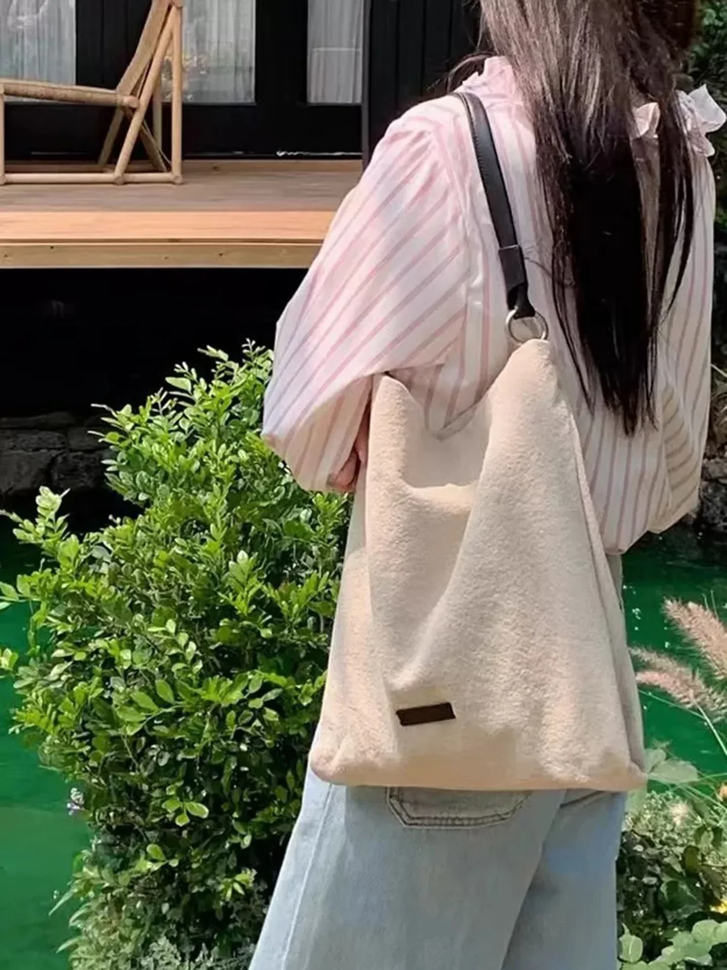 

2025 New Single Shoulder Women's Bucket Bags Denim Lightweight Large Capacity Versatile Canvas Casual Tote Bag for Women