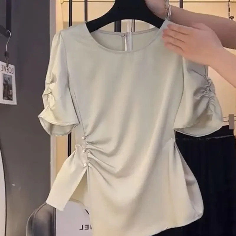 Pleated short-sleeved shirt women's 2024 summer new high-grade chic round neck elegant temperament casual fashion top