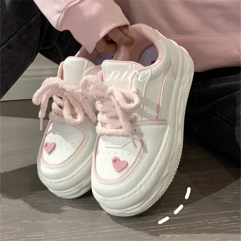 White Pink Women\'s Sports Shoes Kawaii Heart Platform Sneakers Korean Fashion Lolita Footwear Vintage Vulcanize Casual Flats