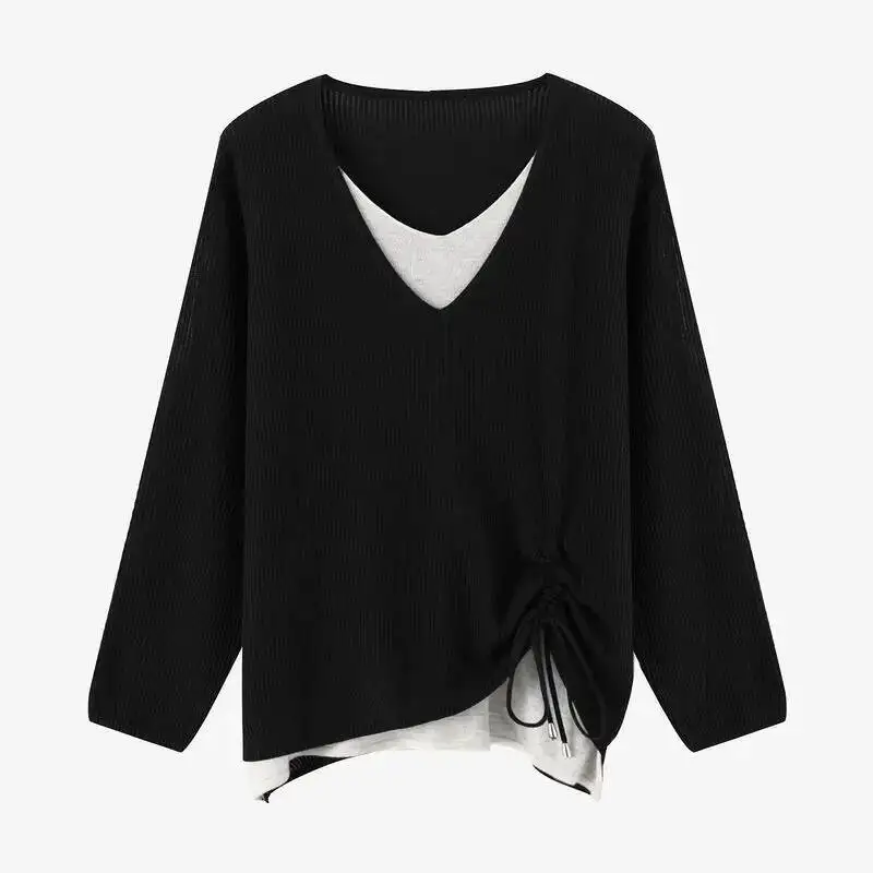 

Вязаный пуловер из двух частей с цветными блоками