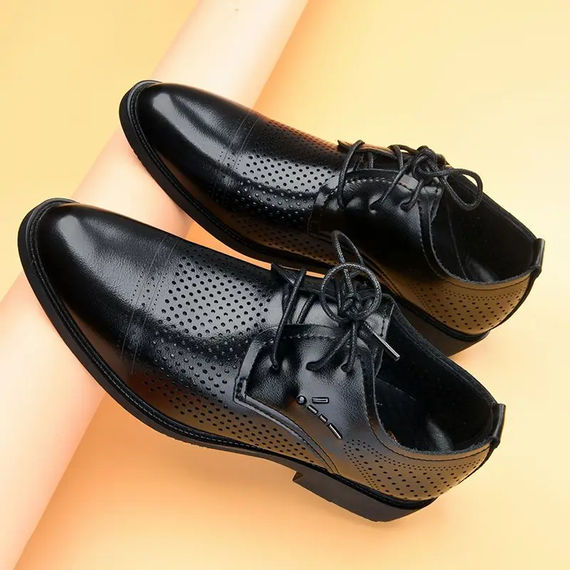 

Легкая социальная обувь на низком каблуке с вырезами, мужская однотонная кожаная не повседневная обувь в стиле 2025 года, новая трендовая обувь 39, мужская официальная обувь