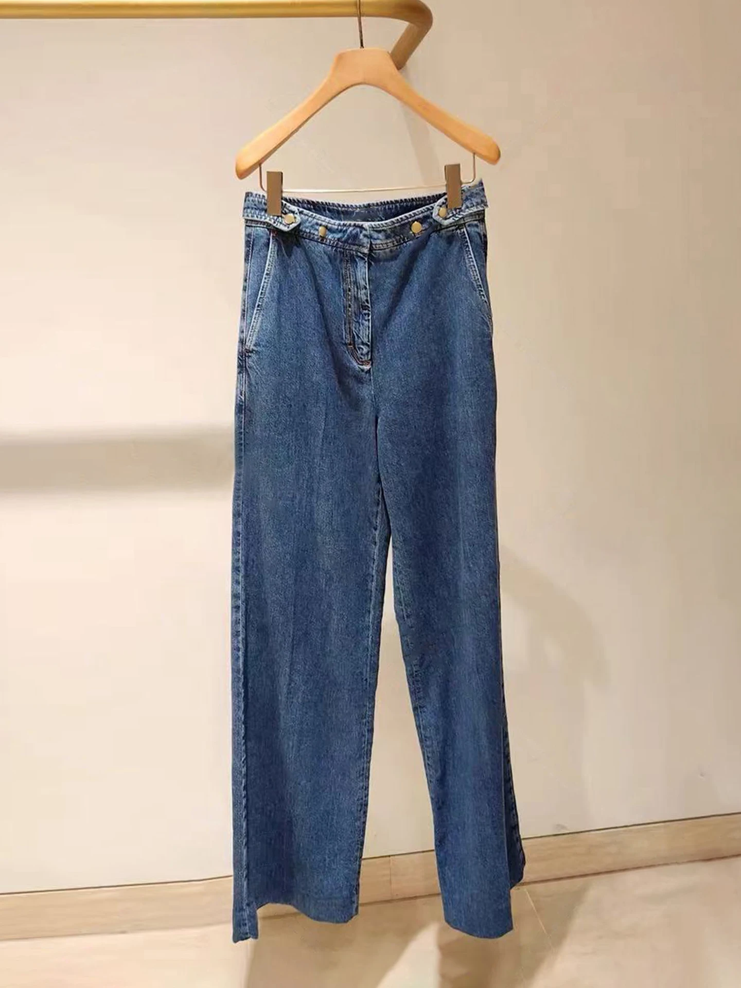 

High Waist Straight Leg Jeans Women's Casual Versatile Summer High Waist Straight Cut Long Pants Blue Color Adult Stand Fit