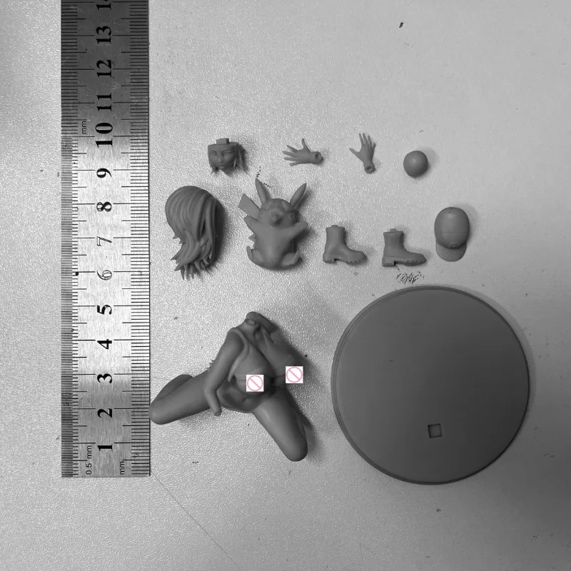 1:24 Scale Resin Figure Model Fantasy Hobby Miniature Baseball Cap Girl Diorama Statue Unassembled and Unpainted Free Shipping