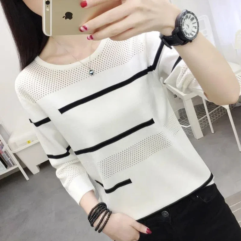 Simplicity Spring Autumn Sweaters Pullovers Women\'s O-Neck Hollow Out Striped Asymmetrical Fashion Loose Long Sleeve Knitted Top