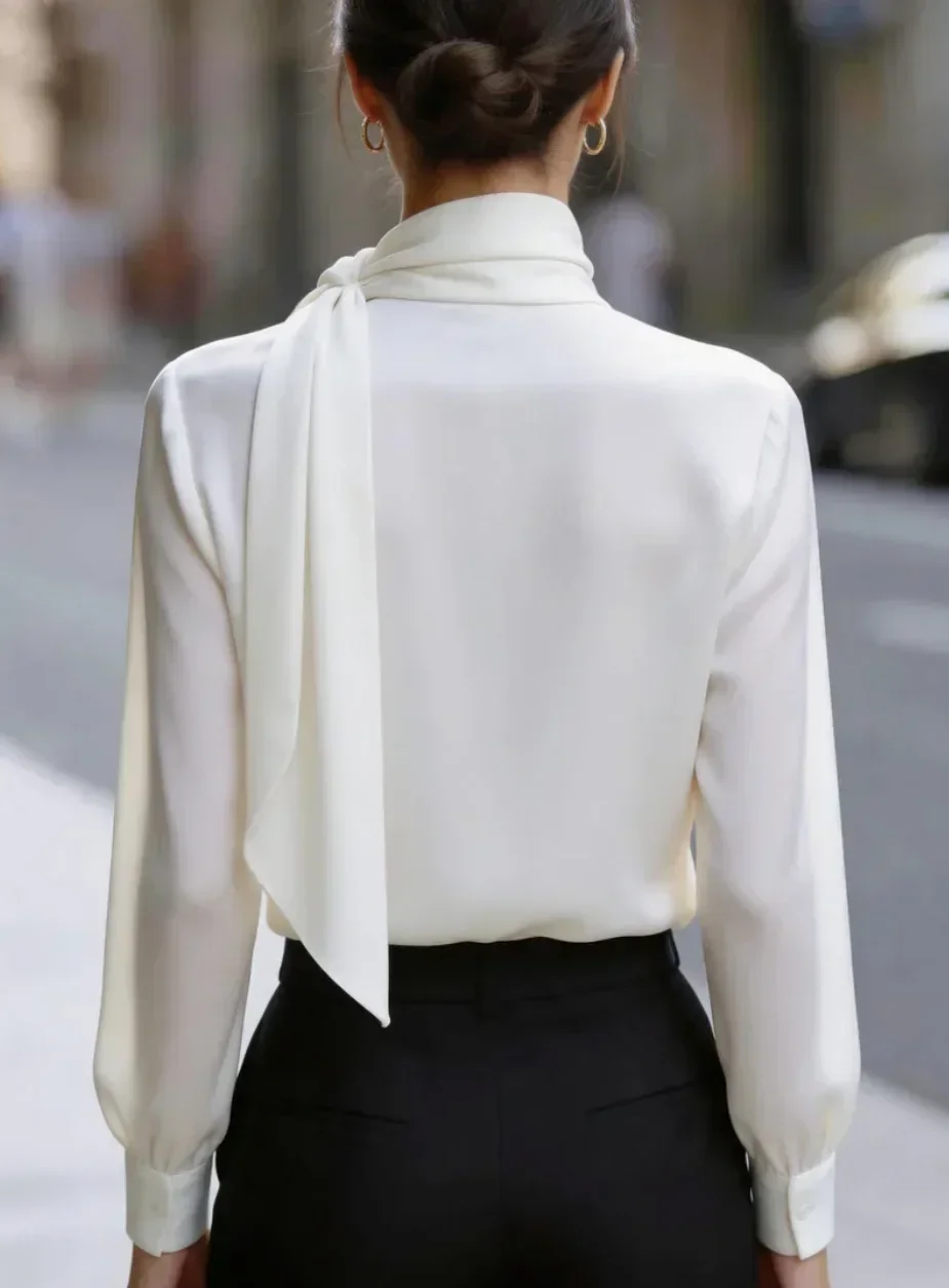 Damen-Bluse aus Satin mit hohem Kragen, langen Ärmeln und Bindeband-Detail, elegantes, drapiertes Oberteil für Büro oder formelle Anlässe – Detail 4
