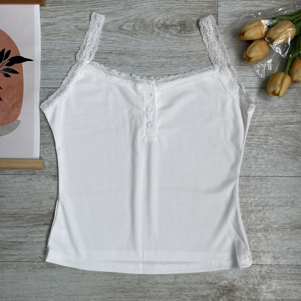 

Сексуальные тонкие вязаные укороченные топы с круглым вырезом и лето 2025 года, однотонное нижнее белье без рукавов с кружевным краем, горячее новое женское нижнее белье, майка