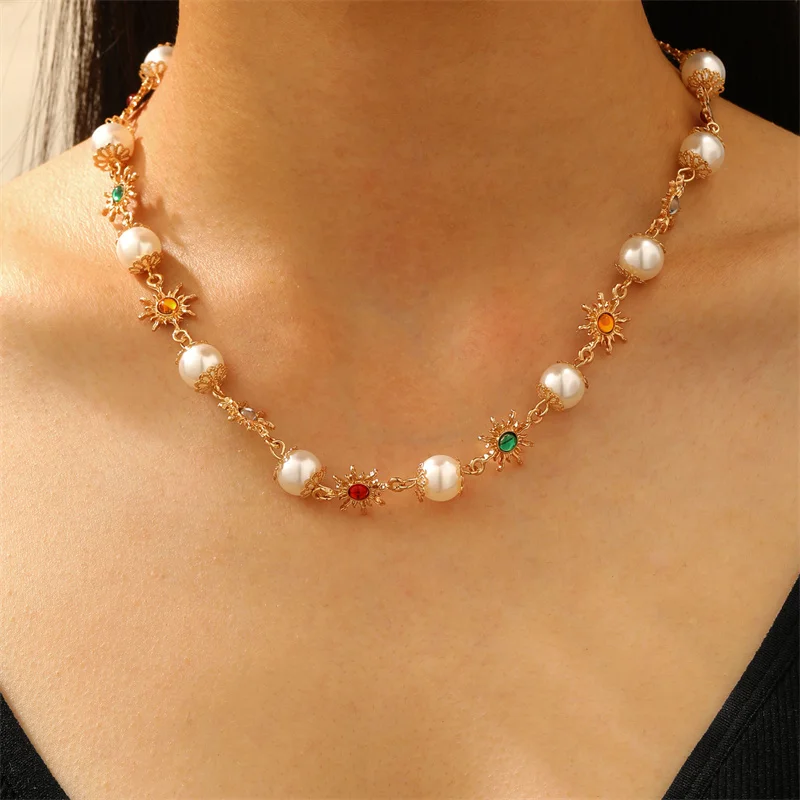 

Luxury Imitation Pearl Beads Short Necklace for Women Shiny Rhinestone Sun Flower Evil Eyes Choker Wedding Christmas Jewelry